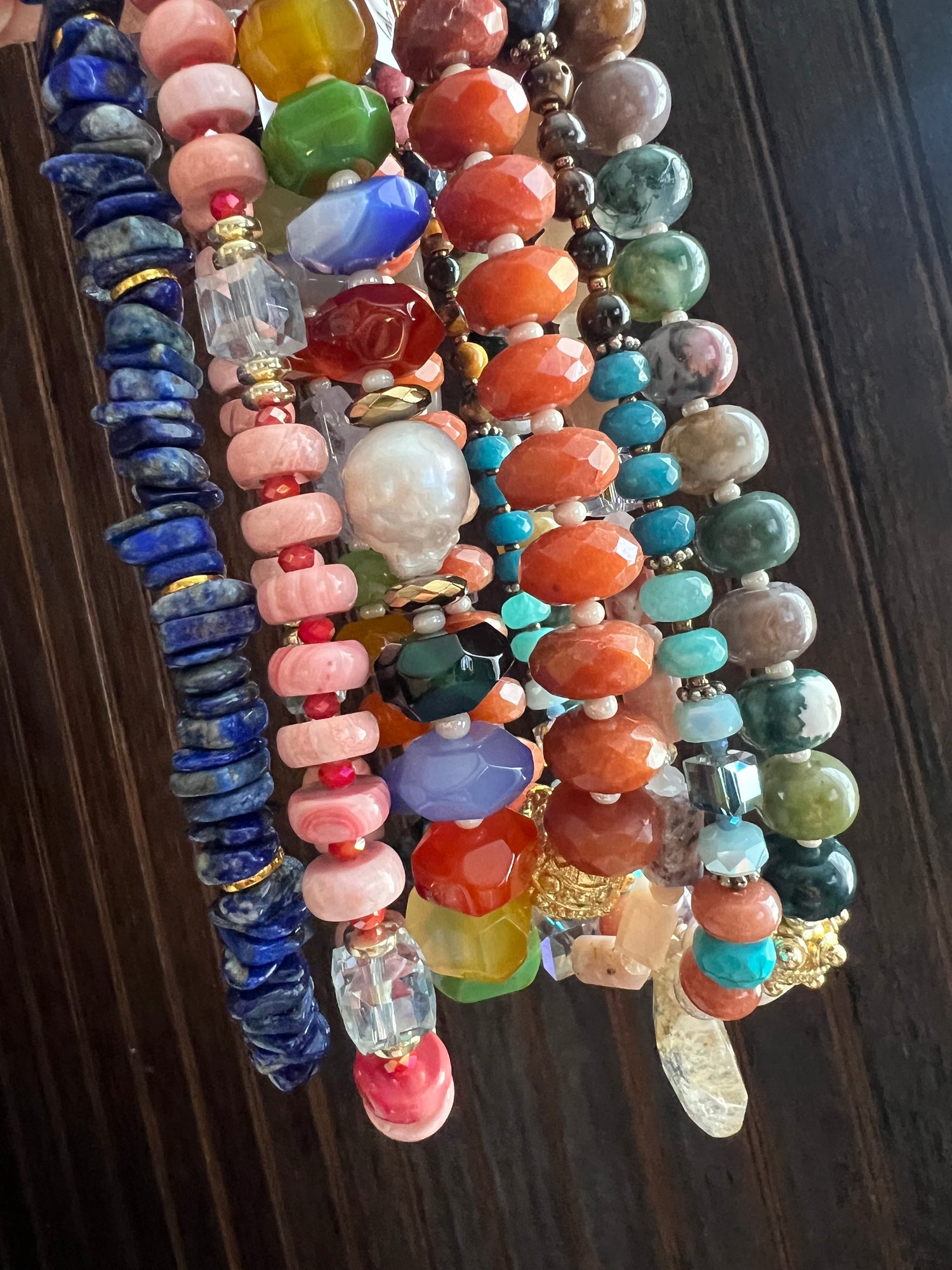 BEADED NECKLACE VARIEDAD