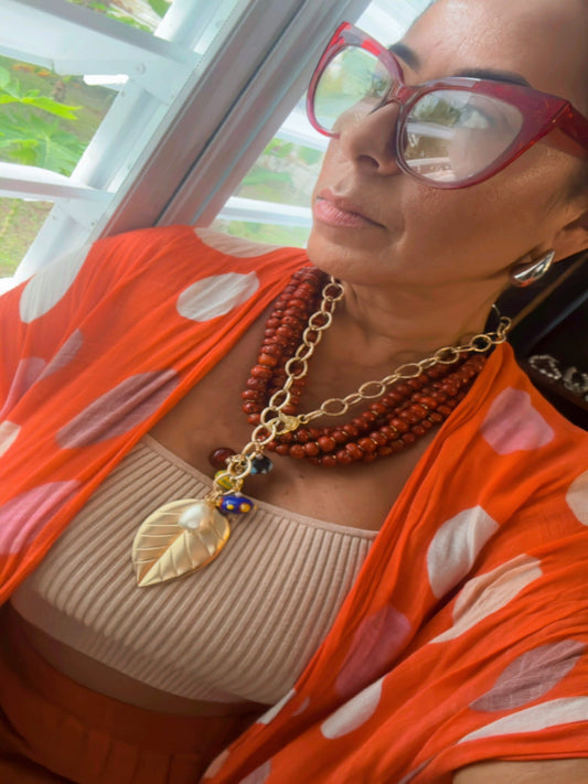Stella Hoja Necklace