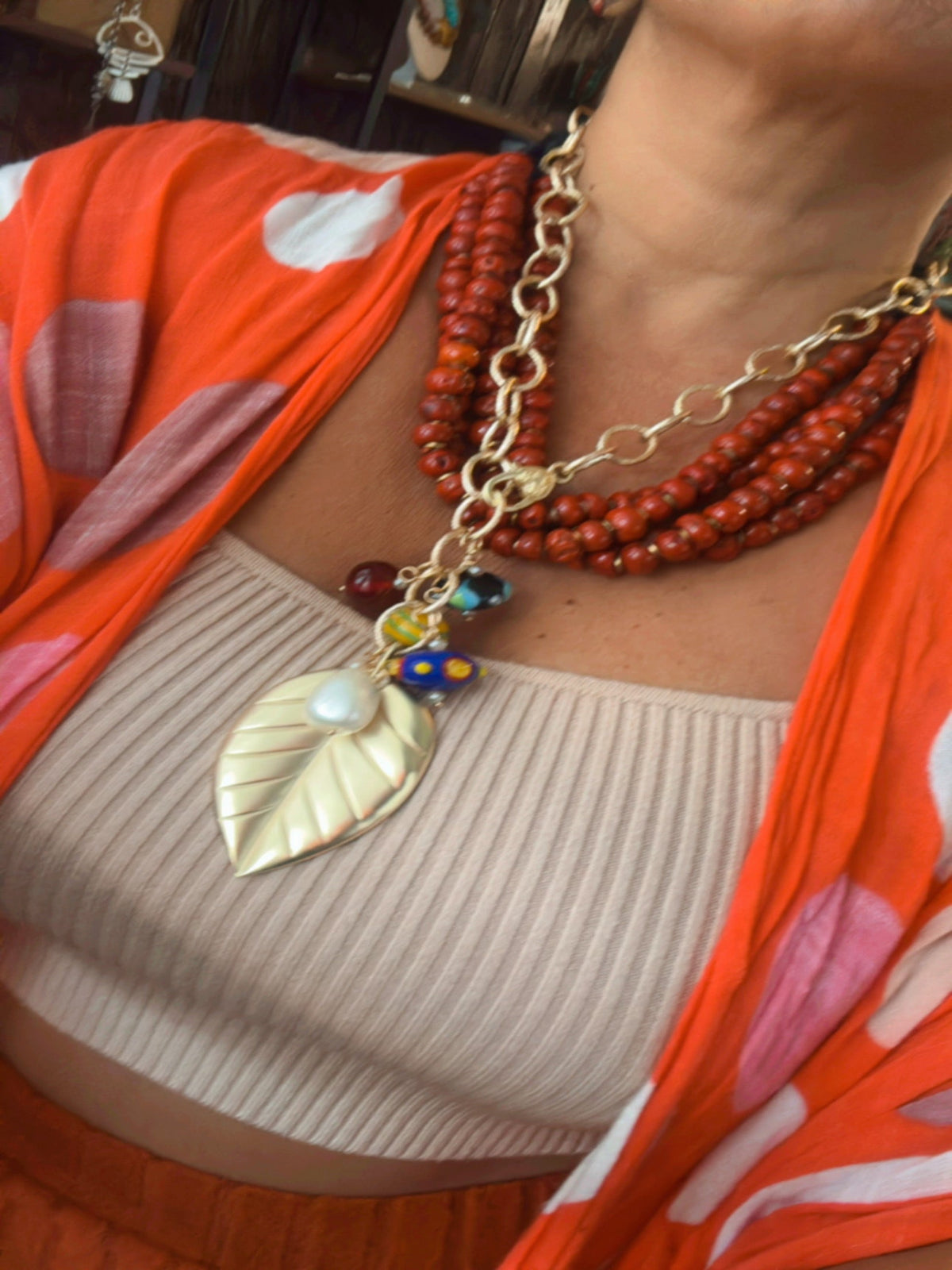 Stella Hoja Necklace