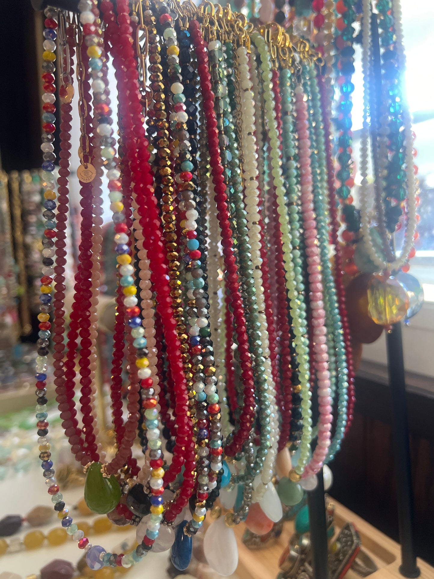 BEADED NECKLACES VARIADOS