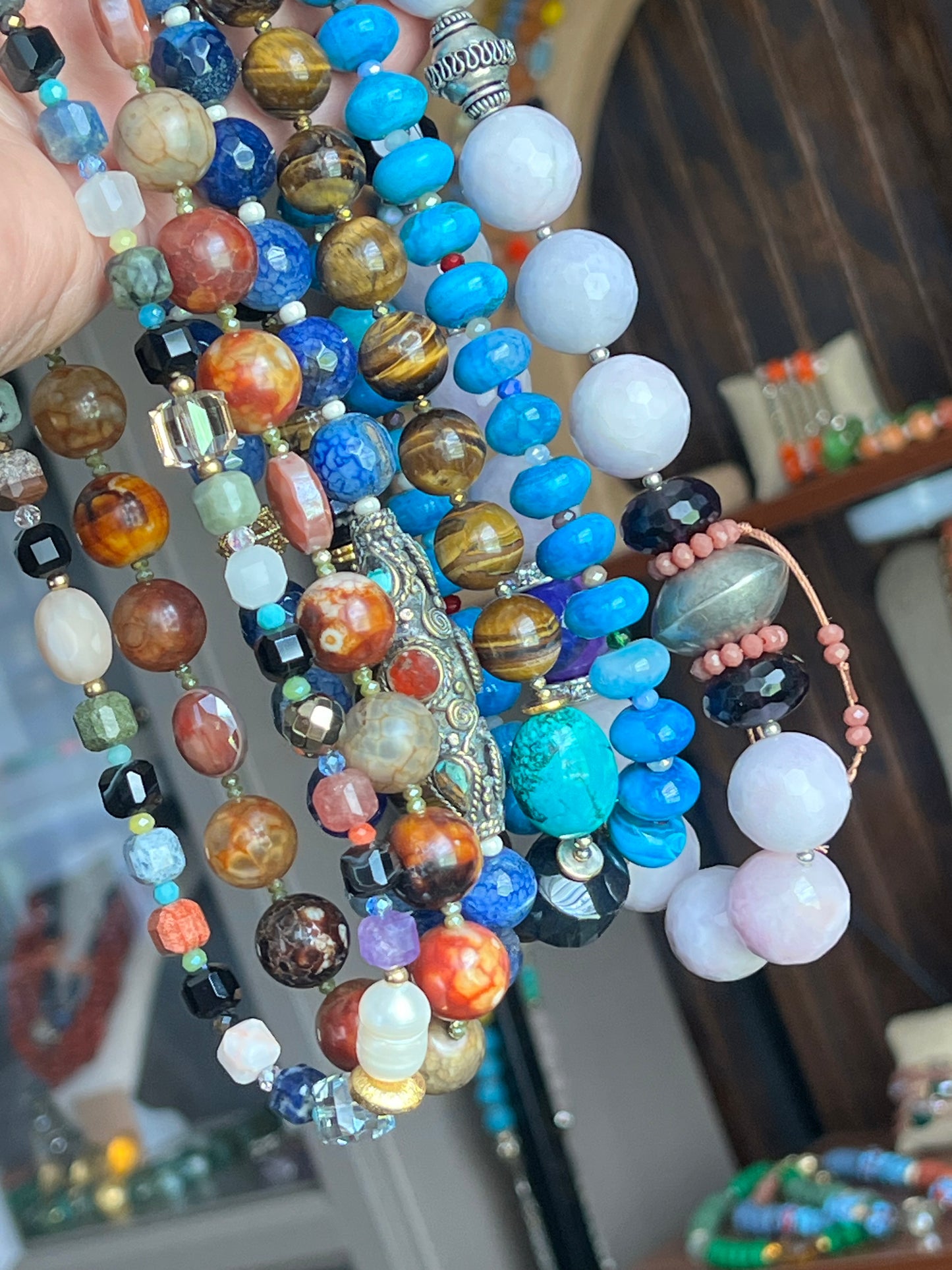 BEADED NECKLACES VARIADOS