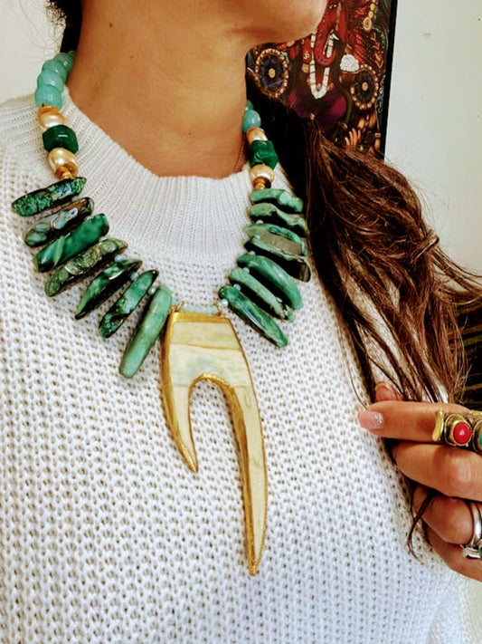 HORN TIBET CREAM BLUE NECKLACE